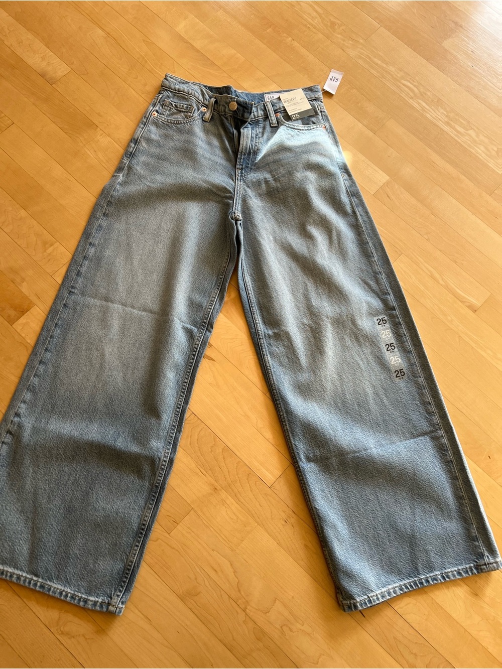 Women’s Gap Light Wash Wide Leg